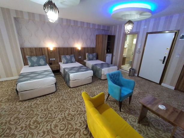 Imagen de la habitación del Crystall Hotel. Foto 8