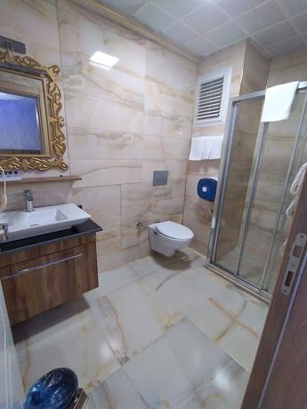 Imagen de la habitación del Crystall Hotel. Foto 12