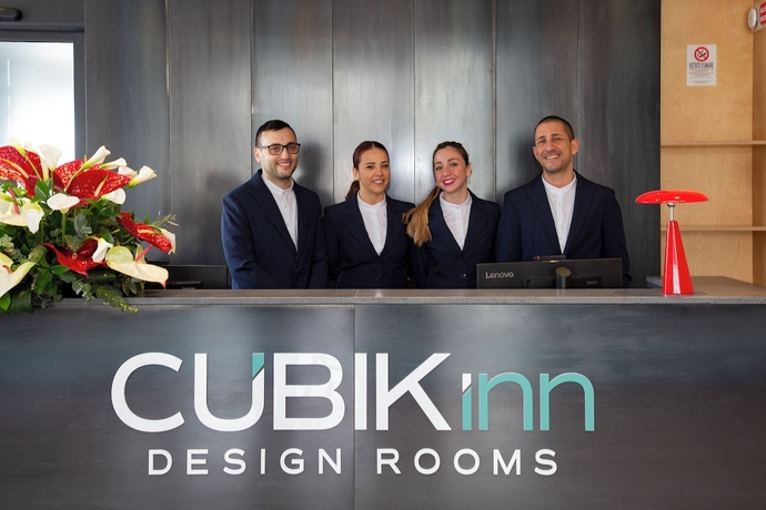 Imagen de los interiores del Cubik Inn. Foto 15
