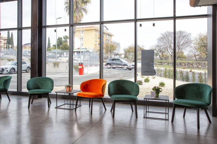 Imagen de los interiores del Cubik Inn. Foto 16