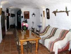 Imagen de la habitación del Cueva El Guindas. Foto 6