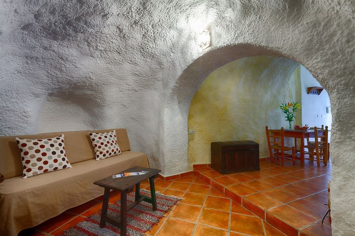 Imagen de los interiores del Cuevas El Abanico. Foto 8