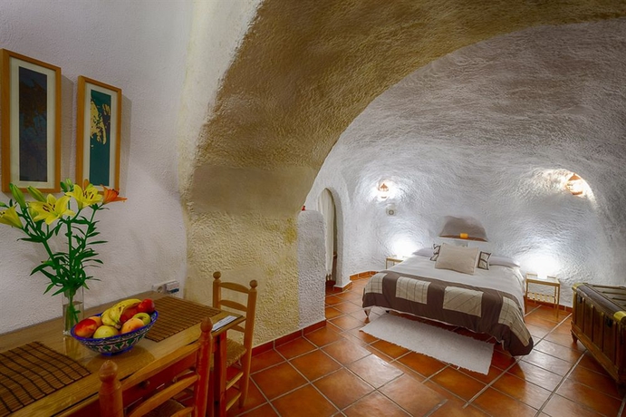 Imagen de los interiores del Cuevas El Abanico. Foto 9