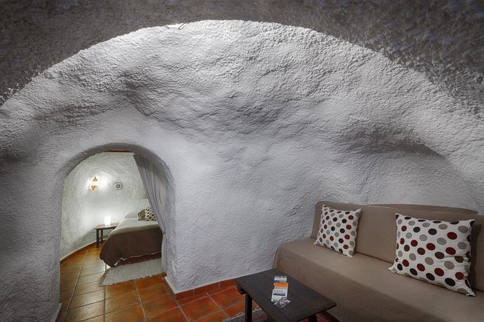 Imagen de los interiores del Cuevas El Abanico. Foto 11