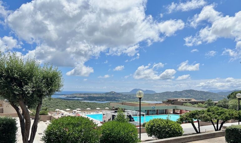 Imagen general del Cugnana Verde Superiore Con Piscina. Foto 4