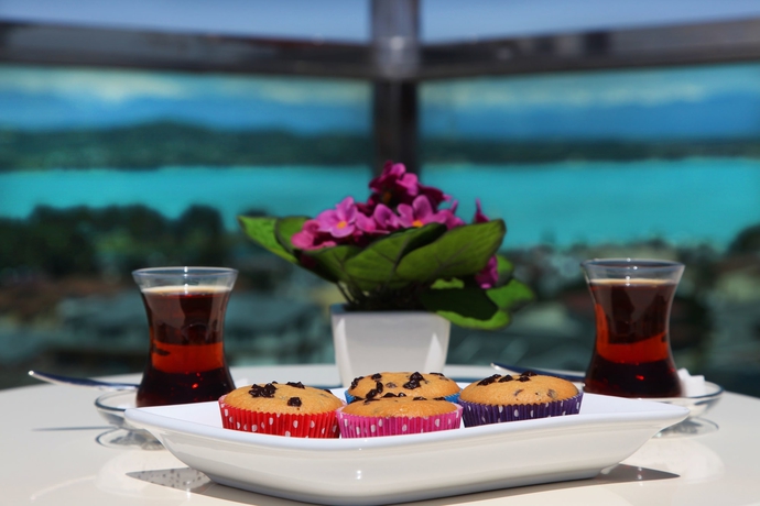 Imagen de los exteriores del Cukurova Erten Otel. Foto 14