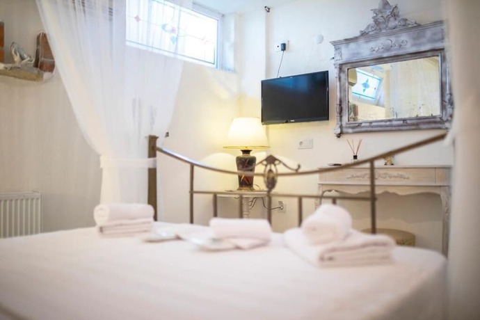 Imagen de la habitación del Cunda Battalos K&uuml;&ccedil;&uuml;k Otel. Foto 14