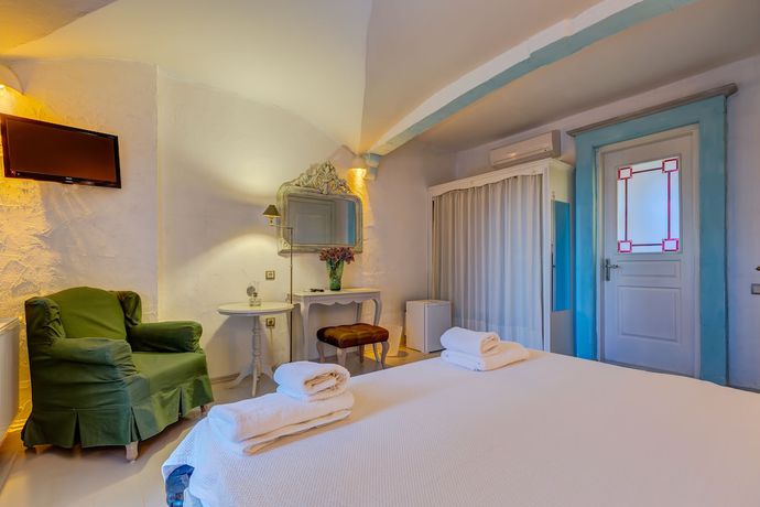 Imagen de la habitación del Cunda Battalos K&uuml;&ccedil;&uuml;k Otel. Foto 16