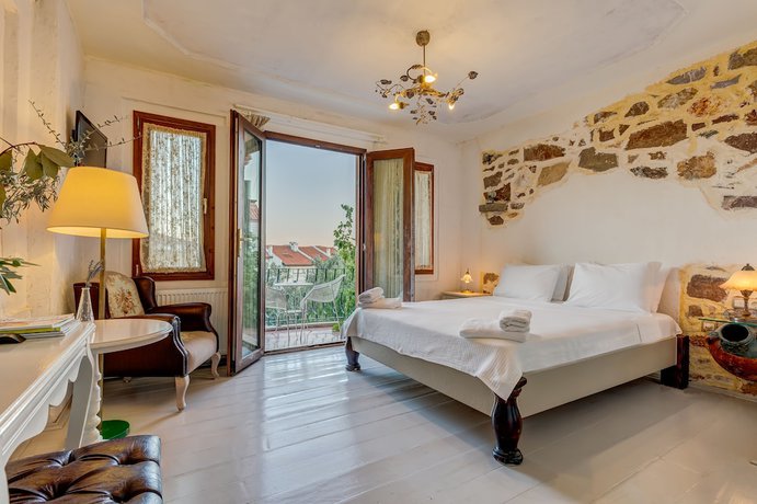 Imagen de la habitación del Cunda Battalos K&uuml;&ccedil;&uuml;k Otel. Foto 19
