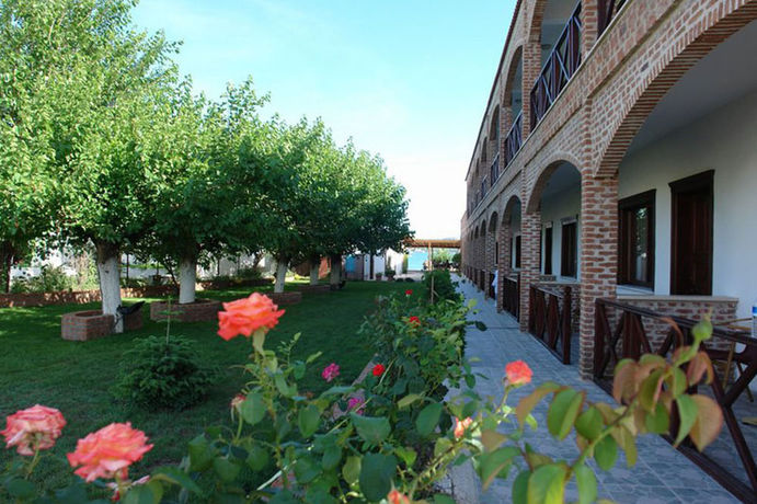 Imagen de los exteriores del Cunda Deniz Hotel. Foto 5