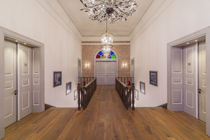 Imagen de los interiores del Cunda Despot Evi. Foto 12