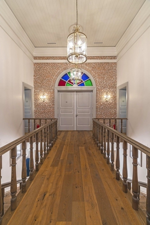 Imagen de los interiores del Cunda Despot Evi. Foto 18