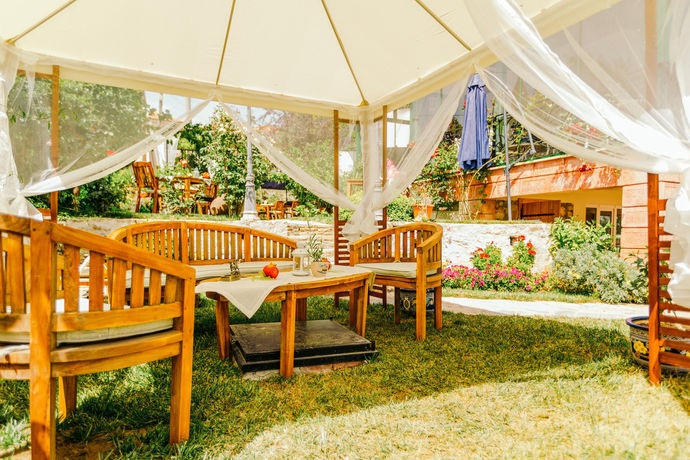 Imagen de los interiores del Cunda Esen Otel. Foto 15