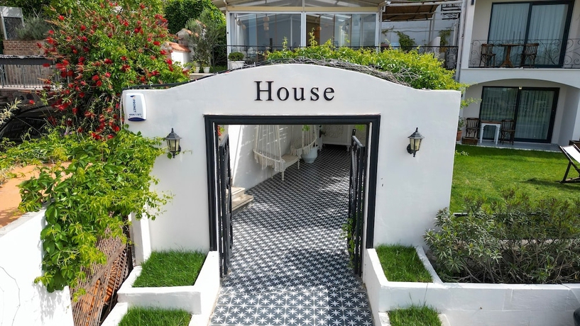 Imagen de los interiores del Cunda House Kucuk Otel. Foto 17