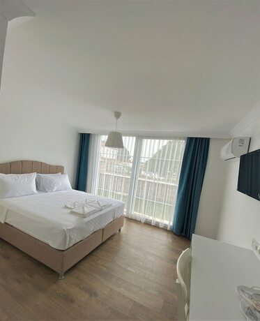 Imagen de la habitación del Cunda Kordon Otel. Foto 16