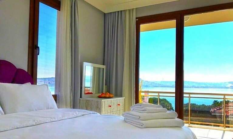 Imagen de la habitación del Cunda Limon Otel. Foto 16