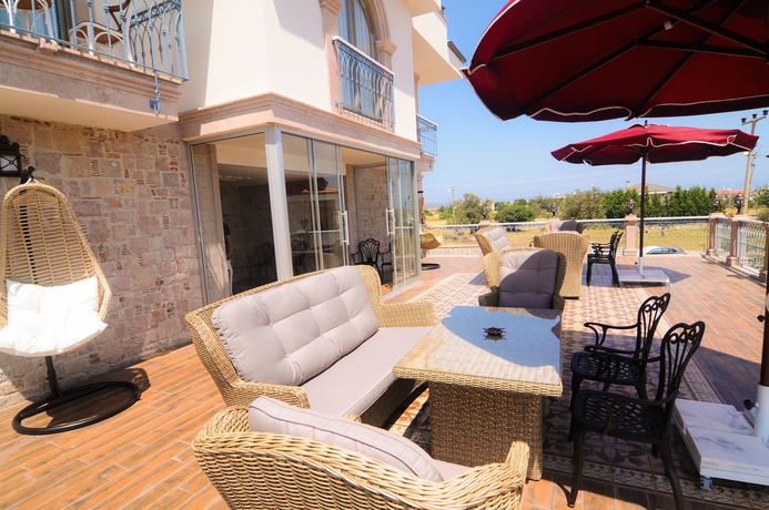 Imagen de los exteriores del Cunda Rota Hotel. Foto 19