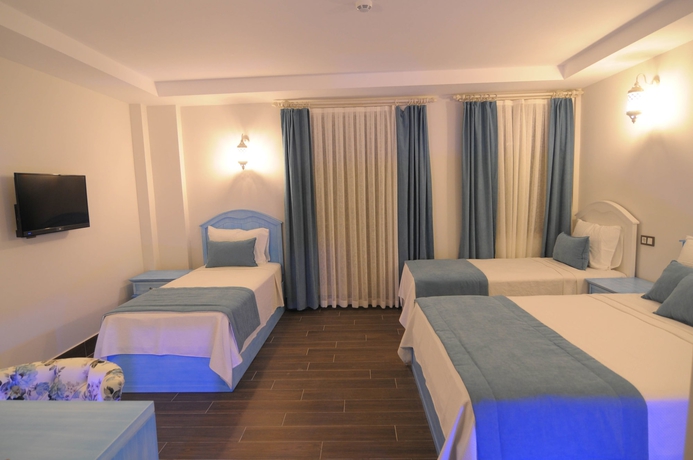 Imagen de la habitación del Cunda Rota Hotel. Foto 5
