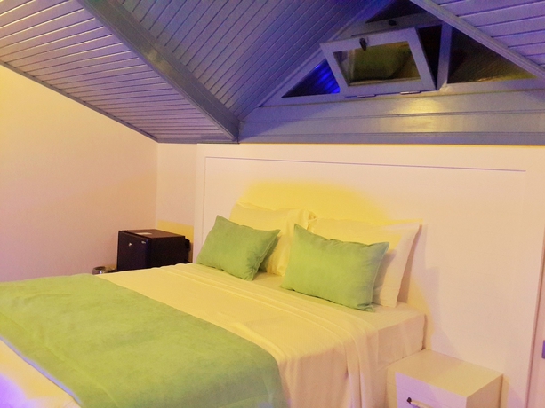 Imagen de la habitación del Cunda Rota Hotel. Foto 8