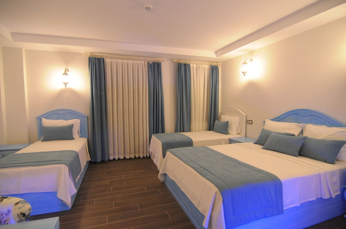 Imagen de la habitación del Cunda Rota Hotel. Foto 11