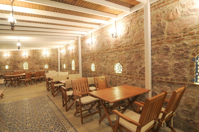 Imagen del bar/restaurante del Cunda Rota Hotel. Foto 2