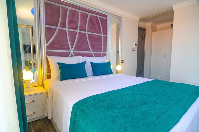 Imagen de la habitación del Cunda Rota Hotel. Foto 17