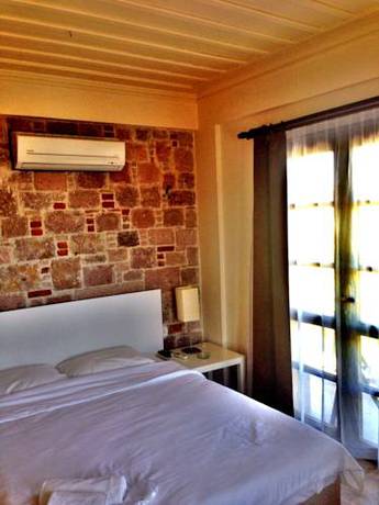 Imagen de la habitación del Cunda Vrodi Hotel. Foto 5