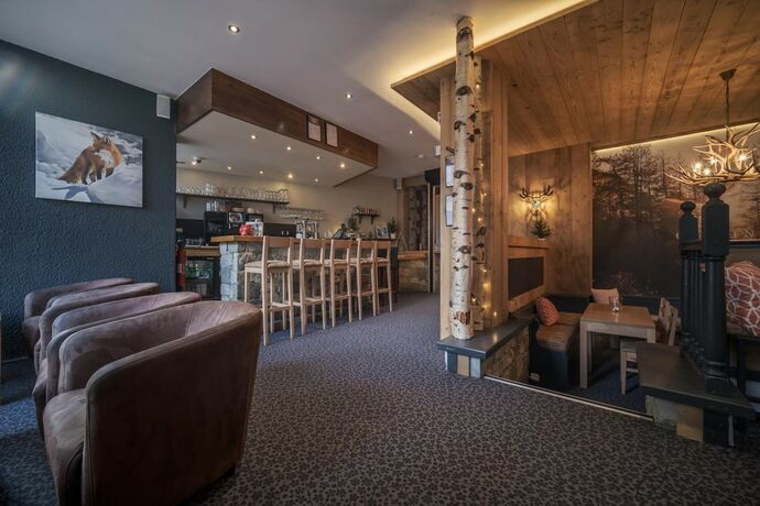 Imagen general del Curling H&ocirc;tel and Bar. Foto 5