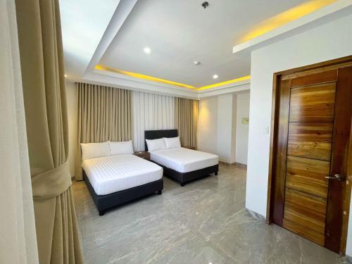 Imagen general del D\' Elmer\'s Place Hotel. Foto 8