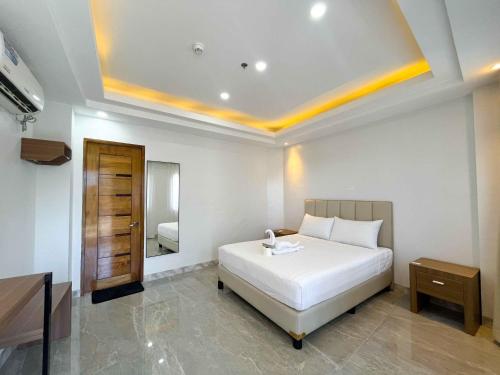 Imagen general del D\' Elmer\'s Place Hotel. Foto 14