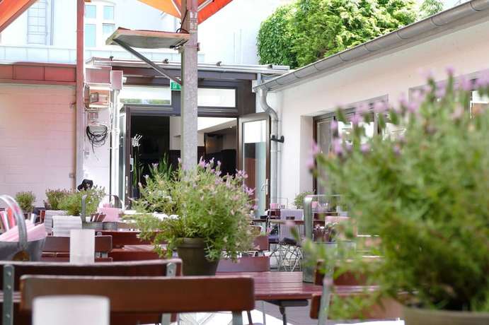 Imagen de los exteriores del DAS Steeps Ihr Brauhaus und Hotel. Foto 17