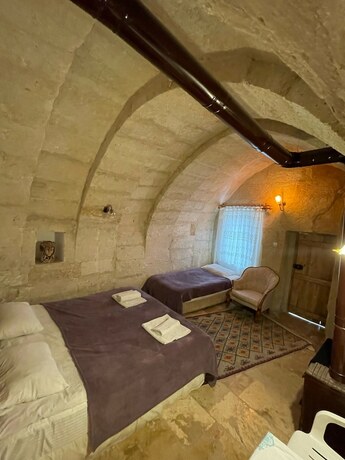 Imagen de la habitación del DEDE CAVE KONAK. Foto 19