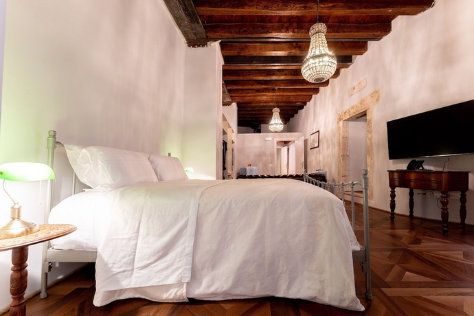 Imagen de la habitación del D.H. Lawrence. Foto 7