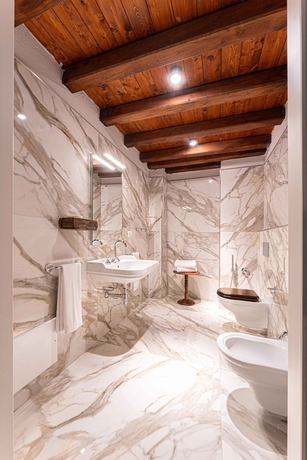 Imagen de la habitación del D.H. Lawrence. Foto 9