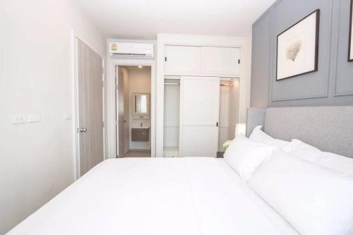 Imagen de la habitación del DLUX Condominium Chalong Phuket. Foto 17