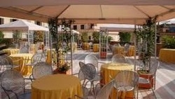 Imagen del bar/restaurante del DOMUS CARMELITANA. Foto 2