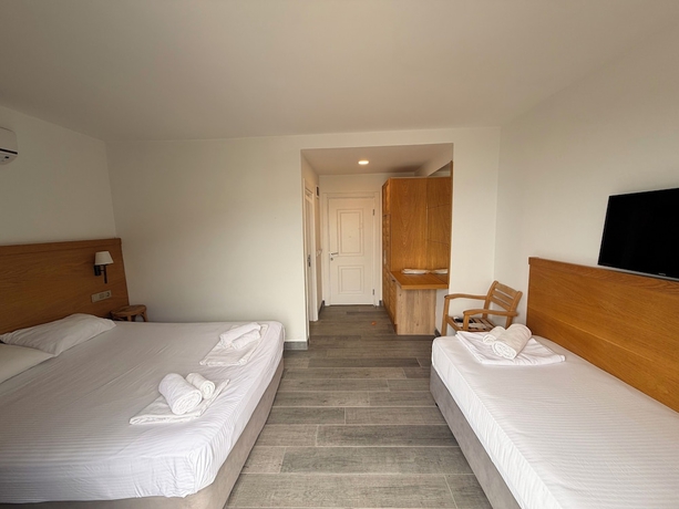 Imagen de la habitación del D&Ouml;RTMEVSİM PANSİYON. Foto 13