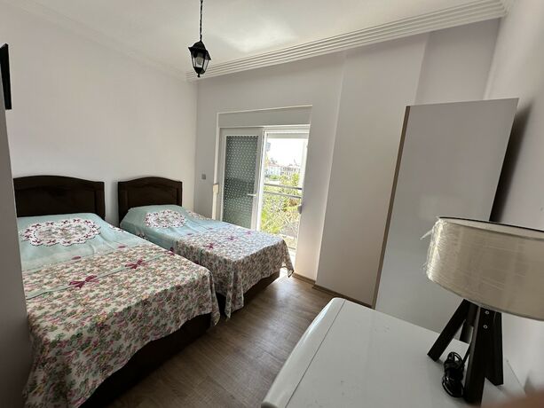 Imagen de la habitación del DR.GREENS. Foto 16