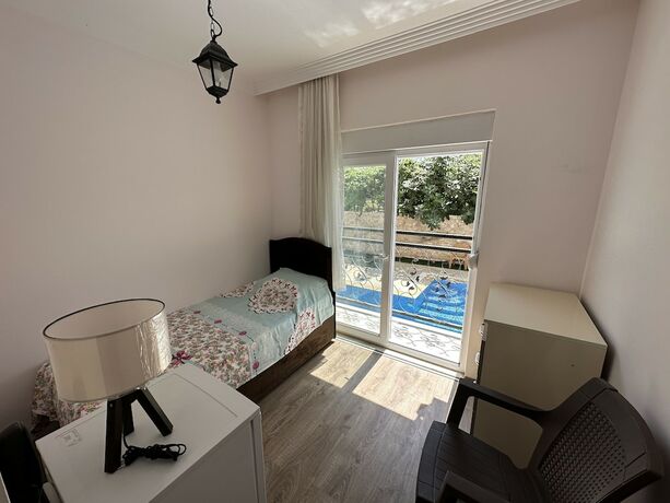 Imagen de la habitación del DR.GREENS. Foto 19