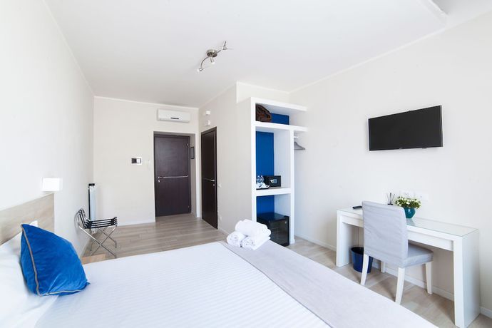 Imagen de la habitación del Dada Suites. Foto 8