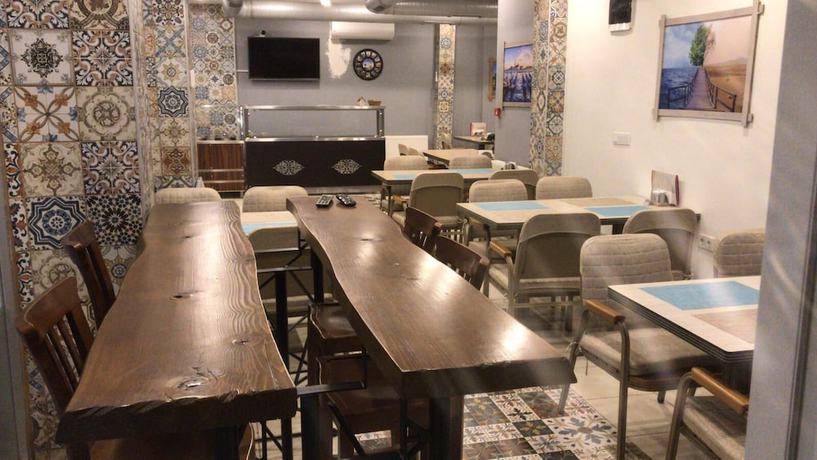 Imagen del bar/restaurante del Daisy Hotel, Konak. Foto 3