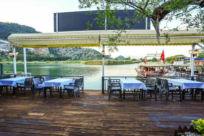 Imagen del bar/restaurante del Dalyan Yagmur Hotel. Foto 5