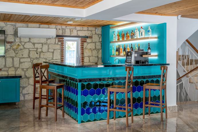 Imagen del bar/restaurante del Dam Hotel Lara. Foto 9