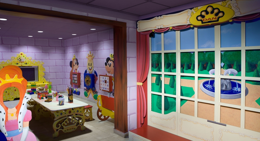 Imagen de los interiores del Dan Accadia Hotel. Foto 14