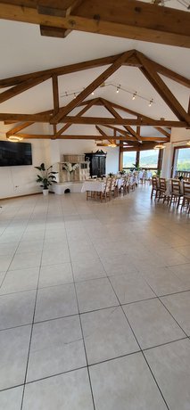 Imagen de los interiores del DandB staycation Resort. Foto 17