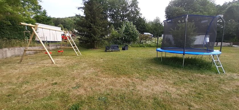 Imagen de los exteriores del DandB staycation Resort. Foto 15