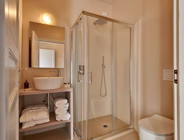 Imagen de la habitación del Dandelion Como Suites and Park. Foto 15