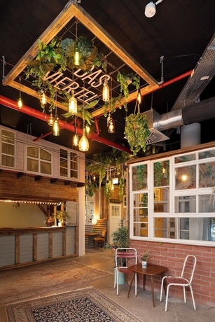 Imagen de los interiores del Das Viertel. Foto 16