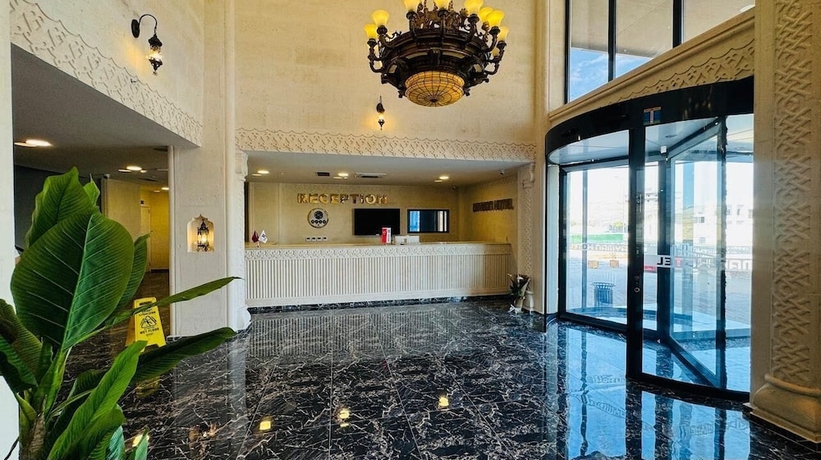 Imagen de los interiores del Dayman Hotel. Foto 16