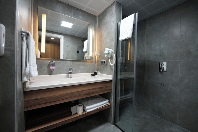 Imagen de la habitación del Dayman Hotel. Foto 11